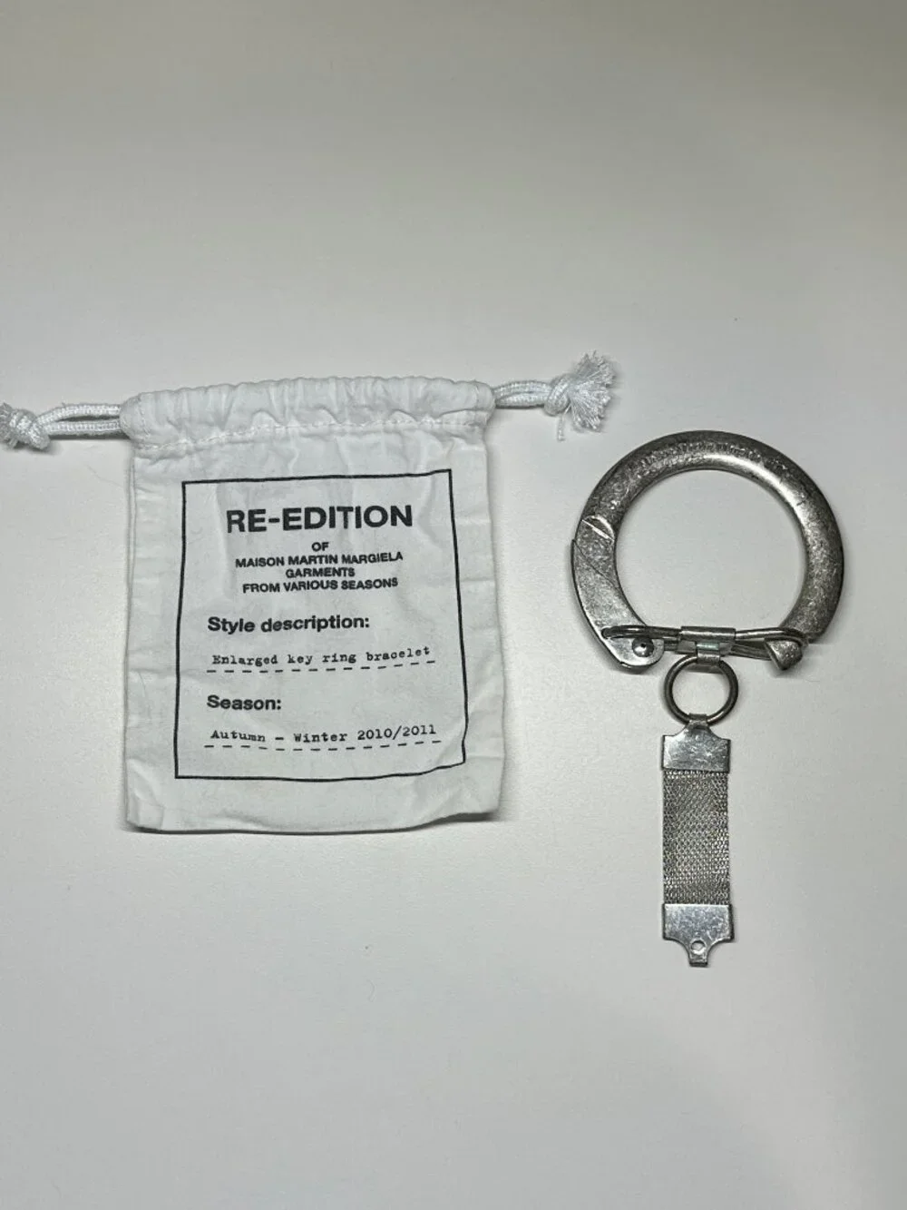 RARE MAISON MARGIELA H&M ENLARGED KEY RING BRACELET